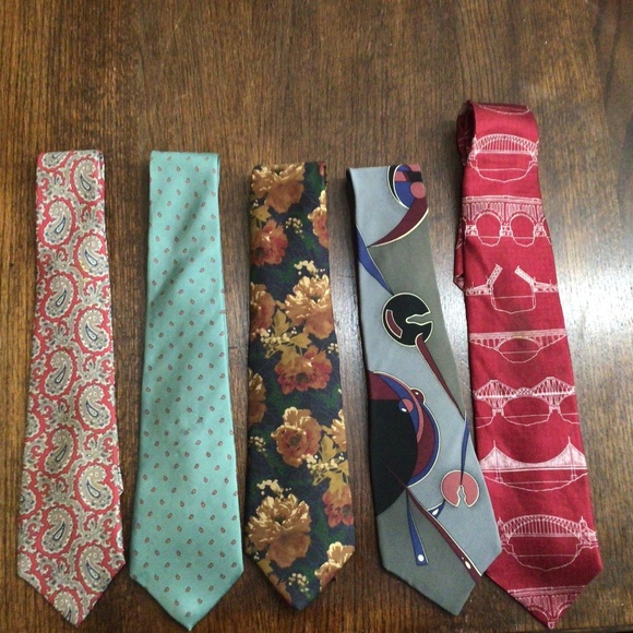 Lot Of five 100% silk ties. Great shape. - Picture 1 of 8